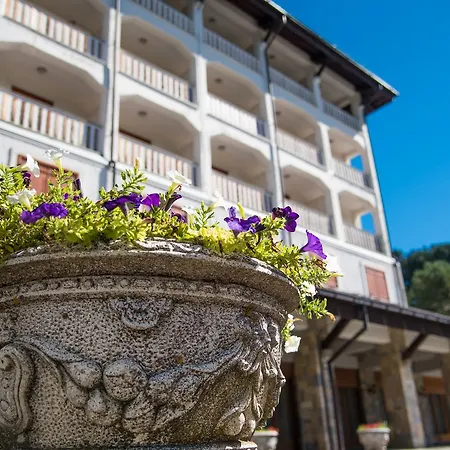 Casa Per Ferie Enam Hotel