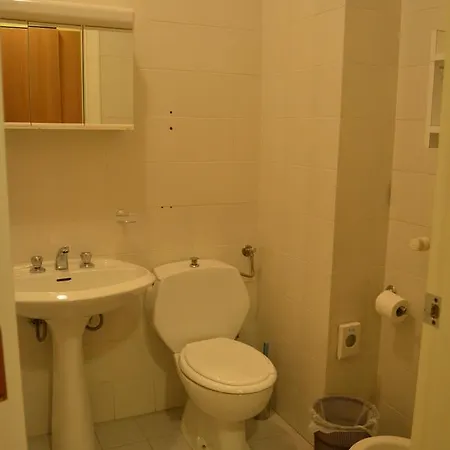 Casa Per Ferie Enam Hotel