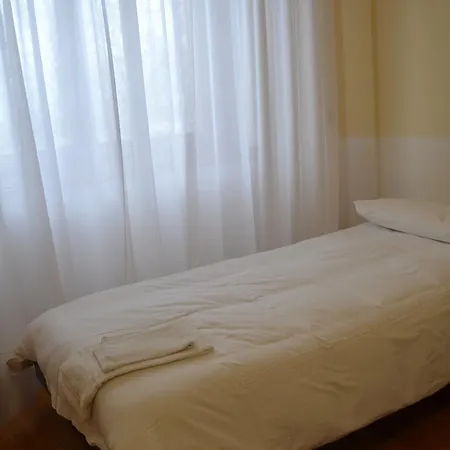 Hotel Casa Per Ferie Enam 3*